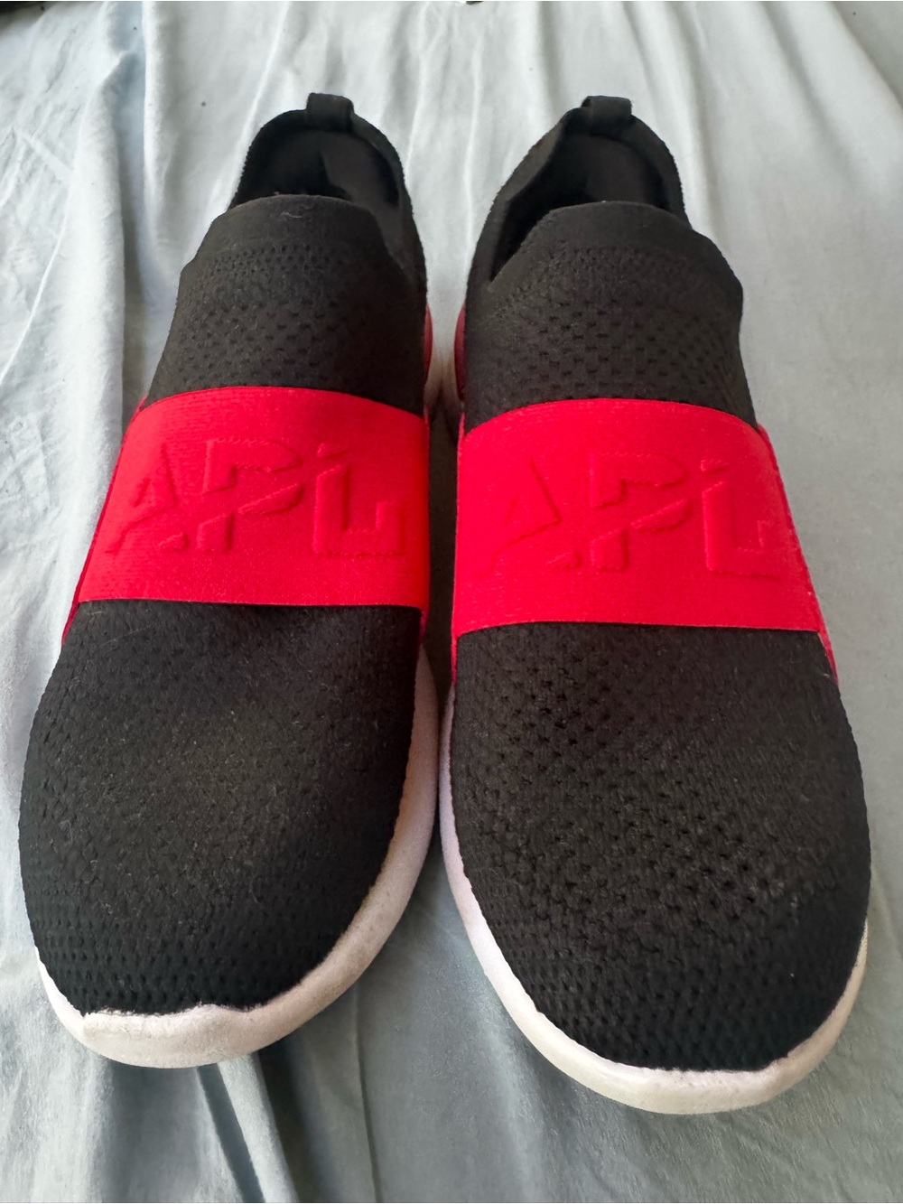 APL shoes in excellent condition size 7.5